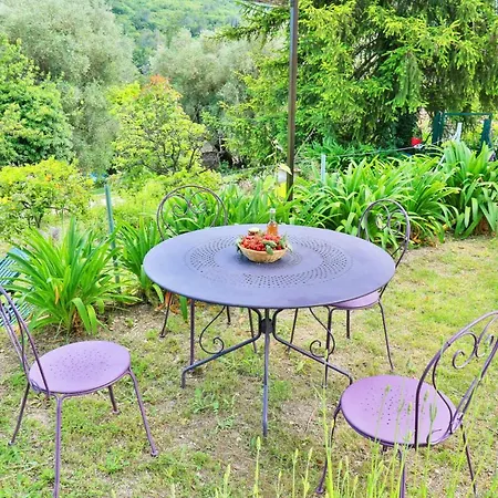 Locations-06 La Maison De Noelie Garden Floor Apartment